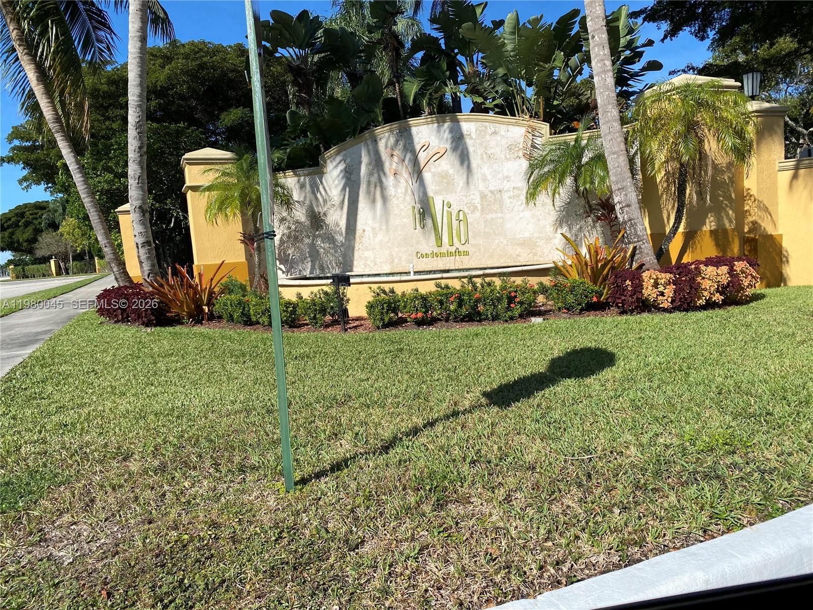 9645 NW 1ST CT #1-302, Pembroke Pines FL 33024
