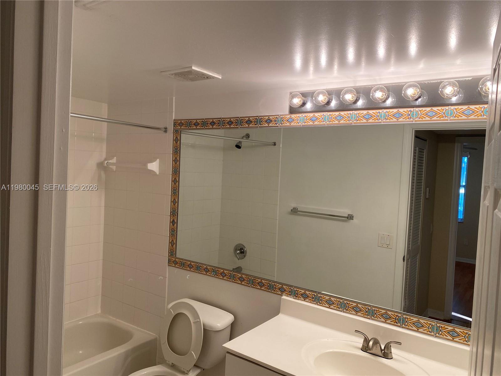 9645 NW 1ST CT #1-302, Pembroke Pines FL 33024