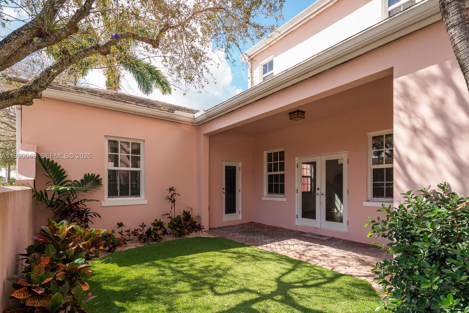520 Loretto Ave #21, Coral Gables FL 33146