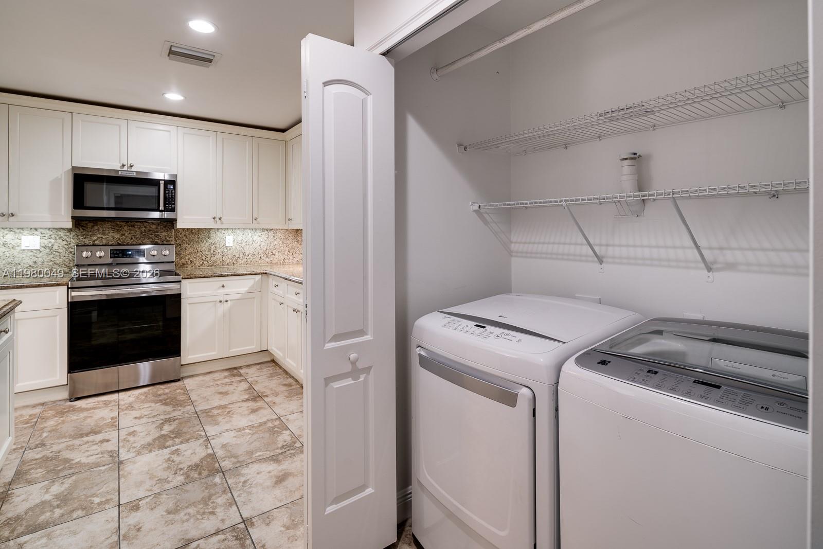 520 Loretto Ave #21, Coral Gables FL 33146