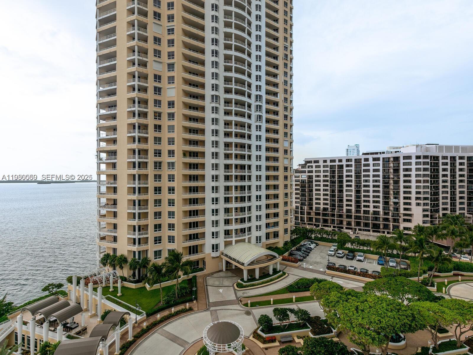 848 Brickell Key Dr #1201, Miami FL 33131