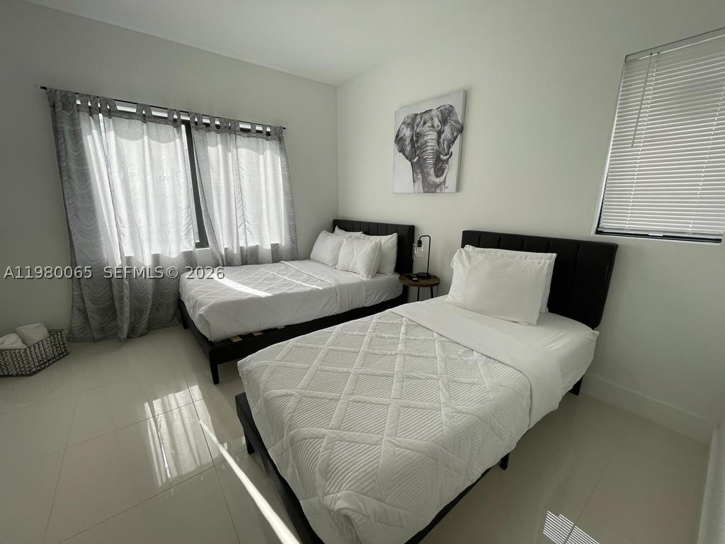 302 NW 11th Ct #302, Florida City FL 33034