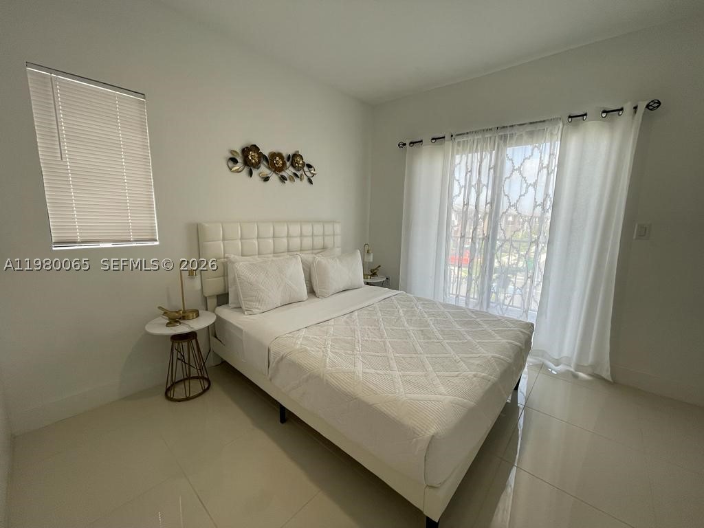 302 NW 11th Ct #302, Florida City FL 33034