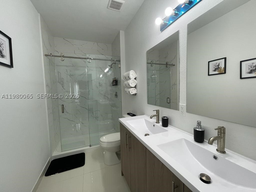 302 NW 11th Ct #302, Florida City FL 33034
