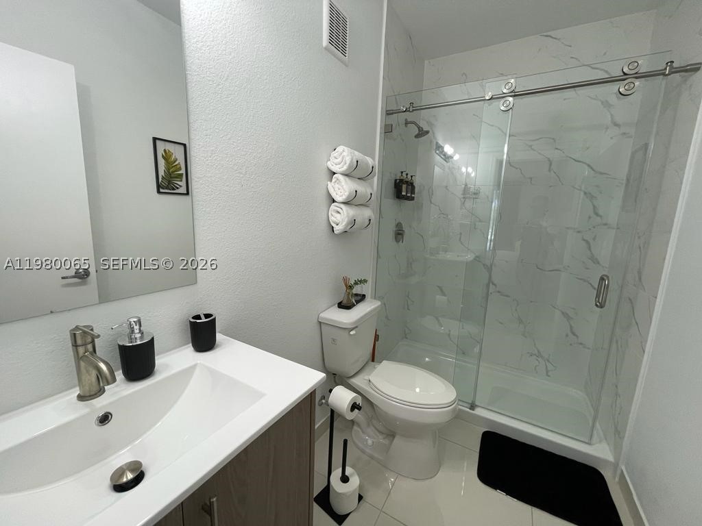 302 NW 11th Ct #302, Florida City FL 33034