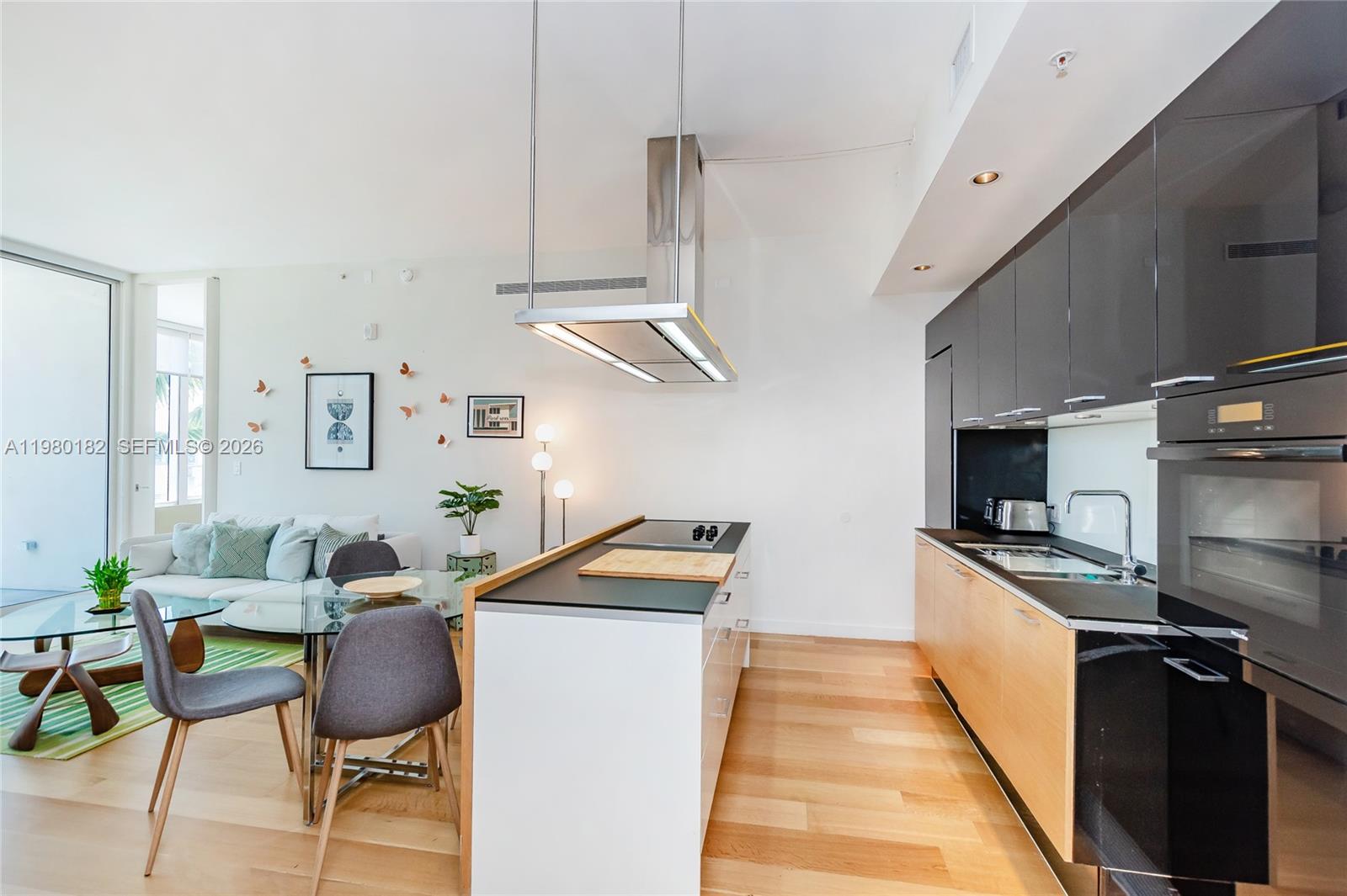 2100 Park Ave #309, Miami Beach FL 33139