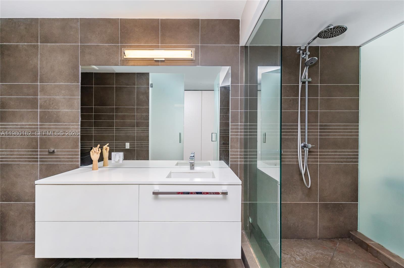 2100 Park Ave #309, Miami Beach FL 33139