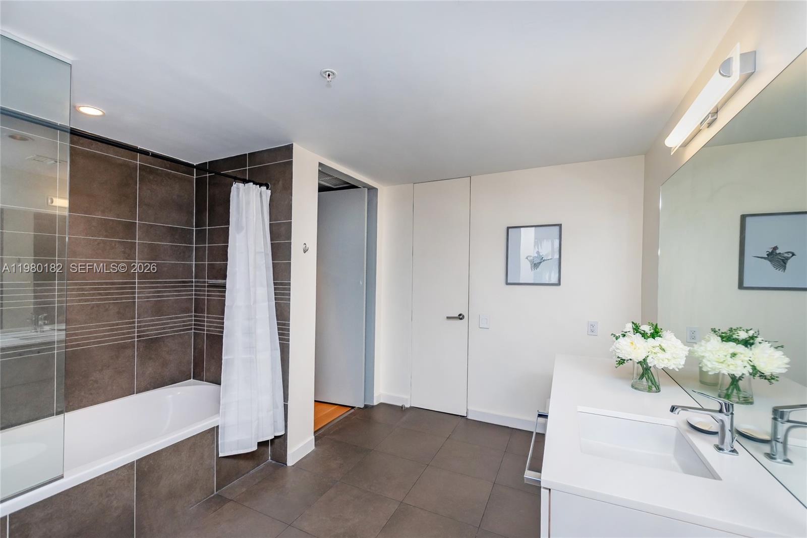 2100 Park Ave #309, Miami Beach FL 33139
