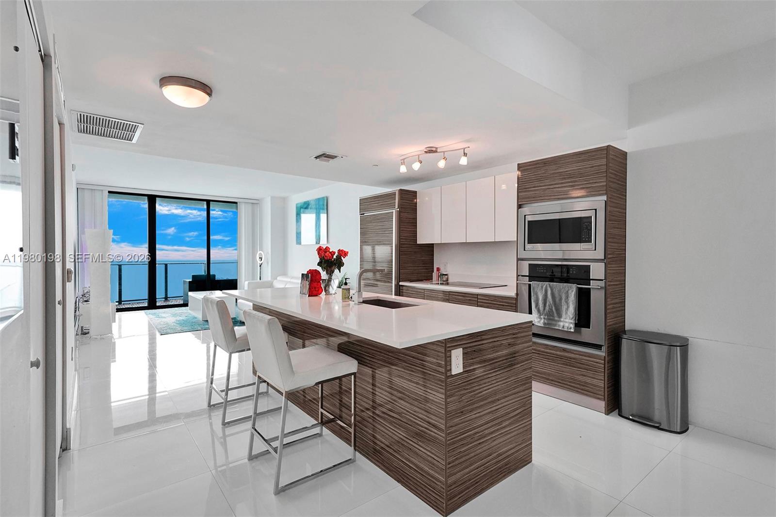 460 NE 28th St #3403, Miami FL 33137