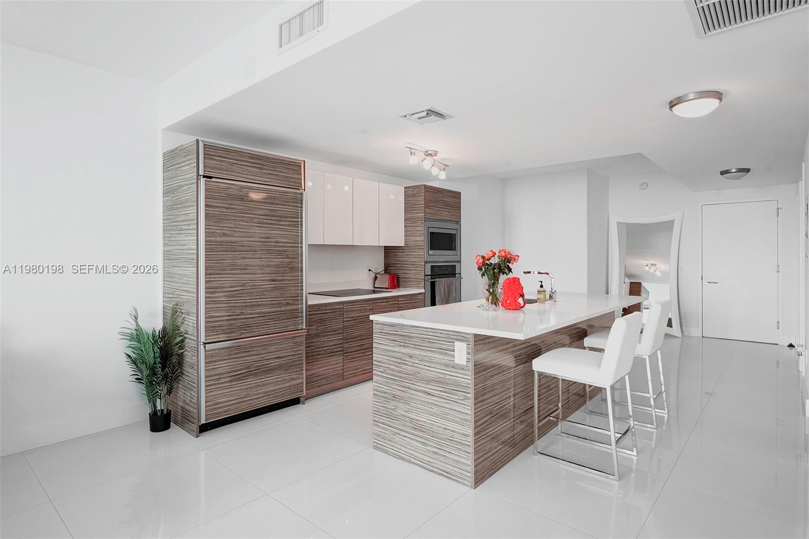 460 NE 28th St #3403, Miami FL 33137