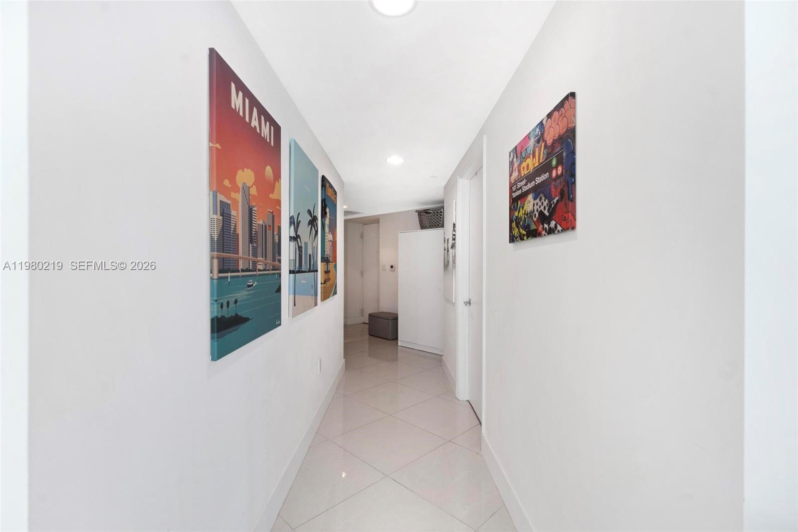 55 SE 6th St #3102, Miami FL 33131
