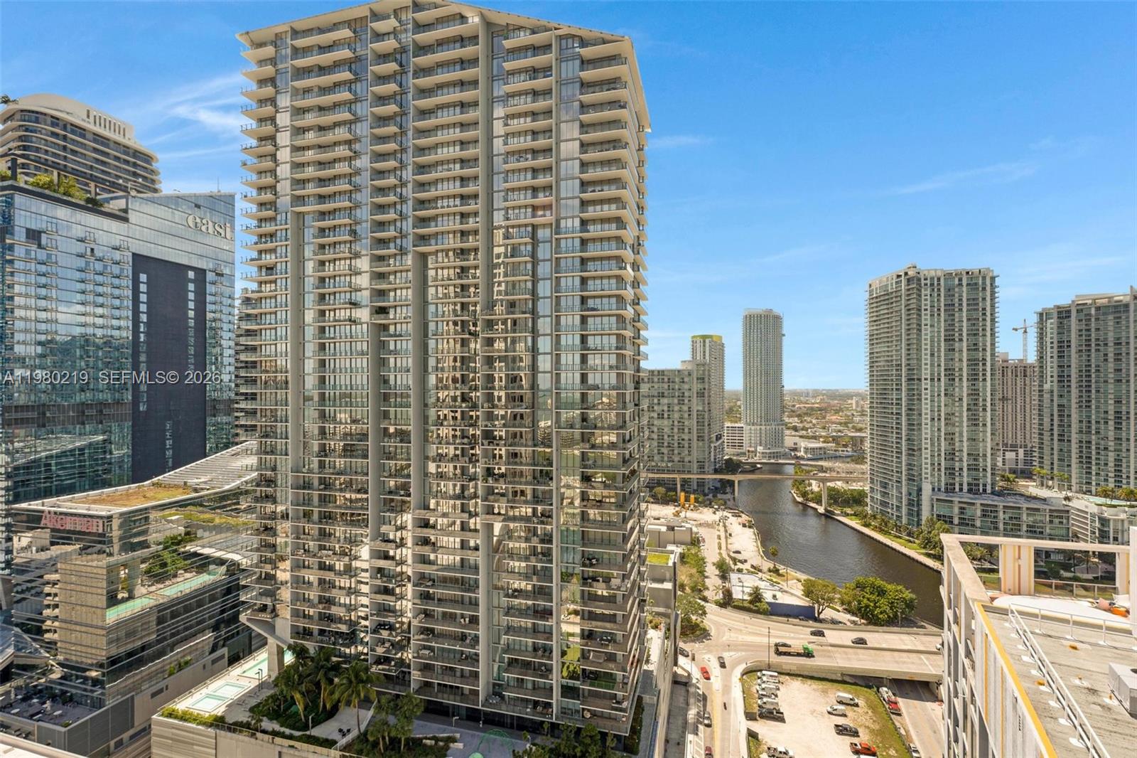 55 SE 6th St #3102, Miami FL 33131