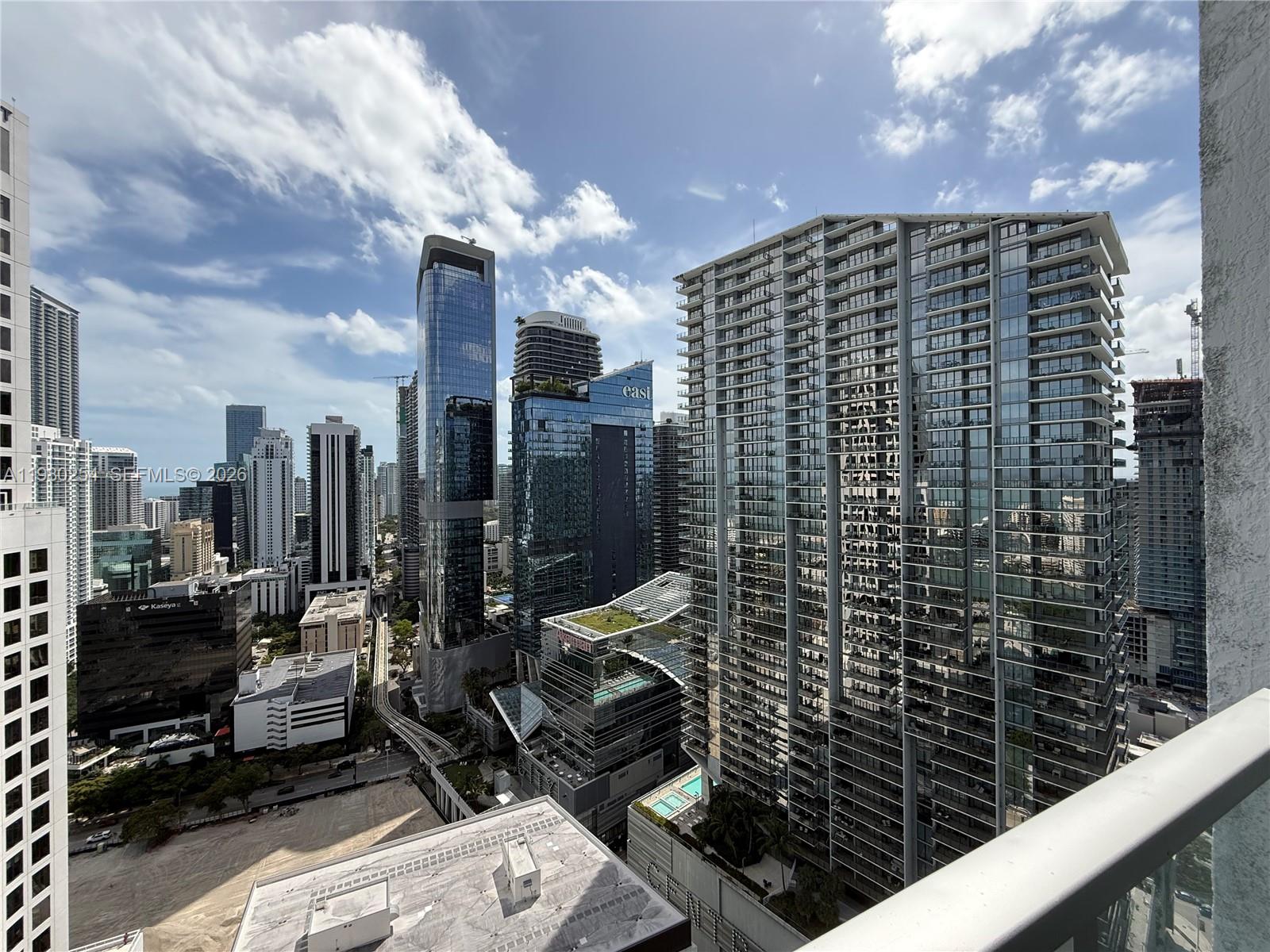 55 SE 6th St #3804, Miami FL 33131