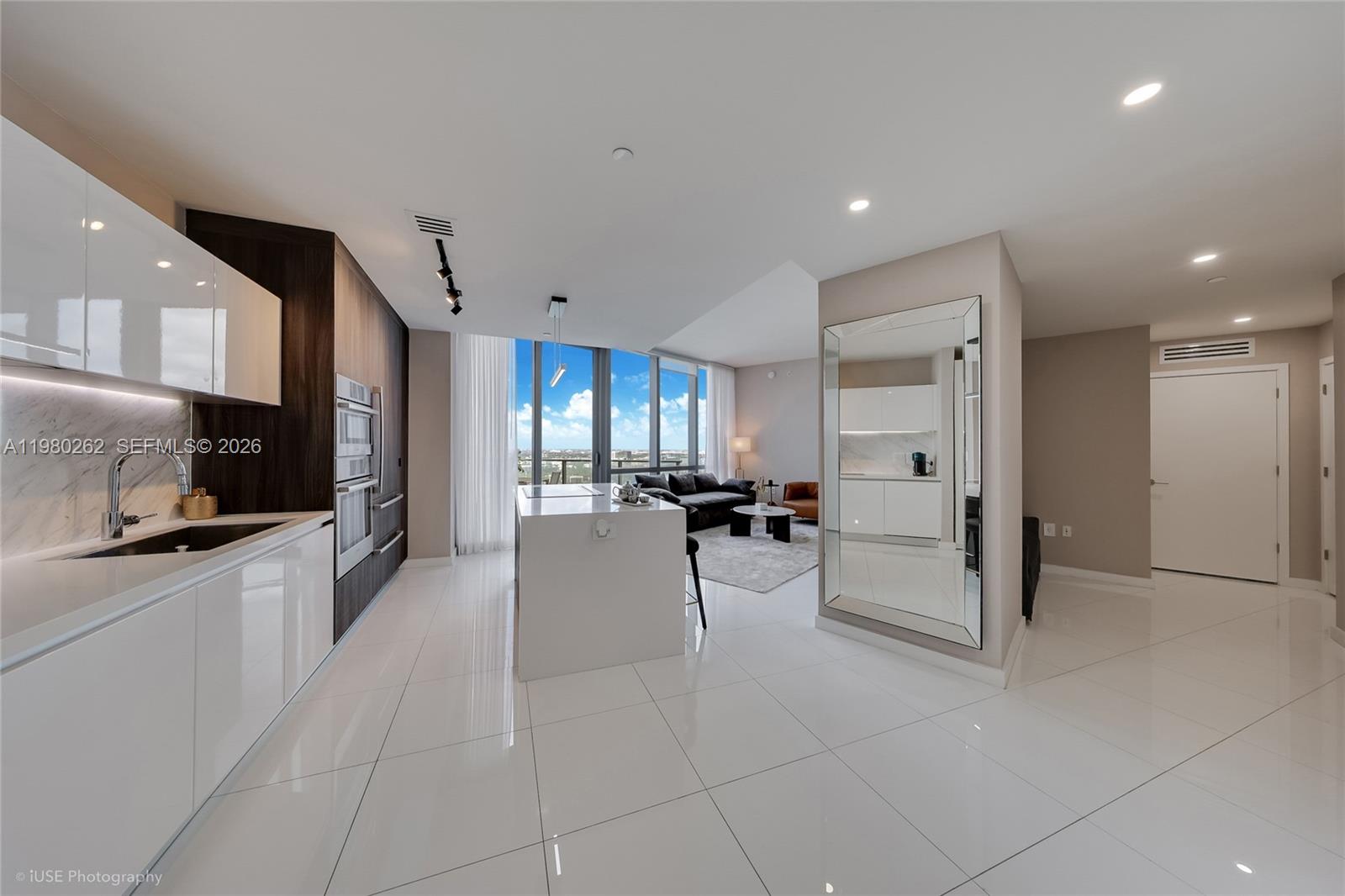 851 NE 1st Ave #3402, Miami FL 33132