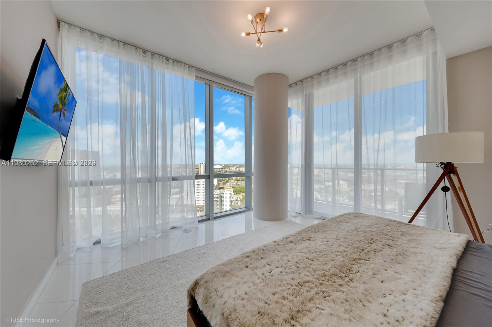 851 NE 1st Ave #3402, Miami FL 33132