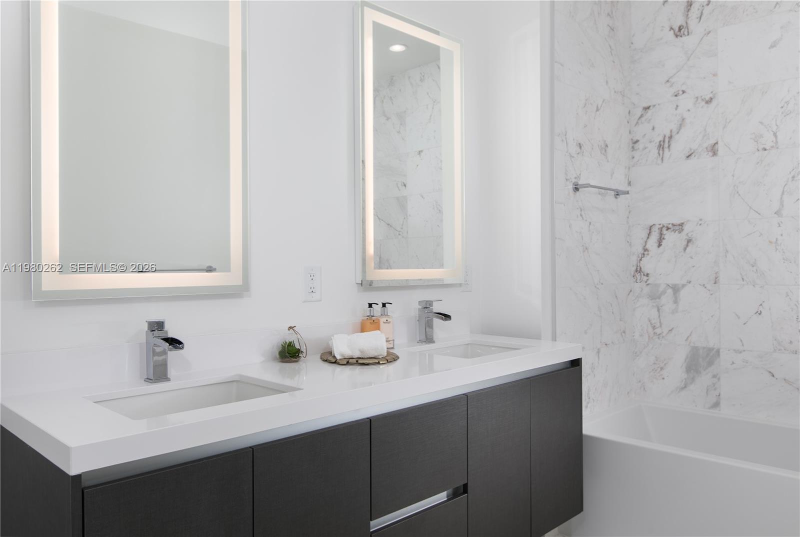 851 NE 1st Ave #3402, Miami FL 33132