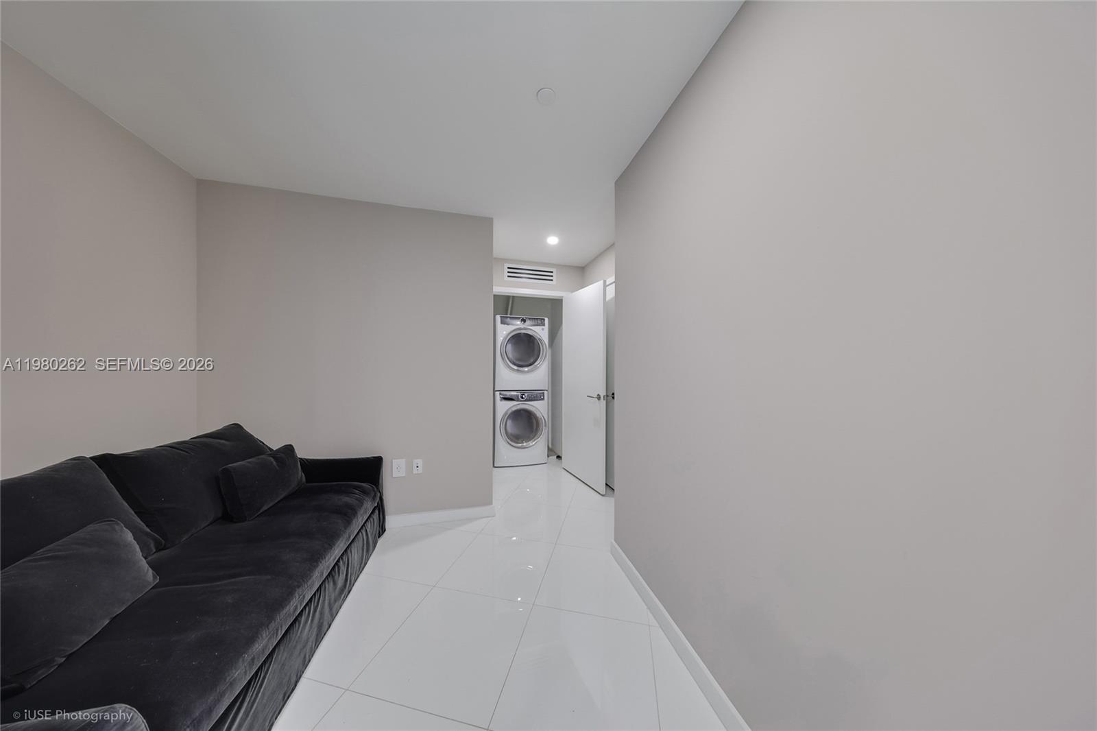 851 NE 1st Ave #3402, Miami FL 33132