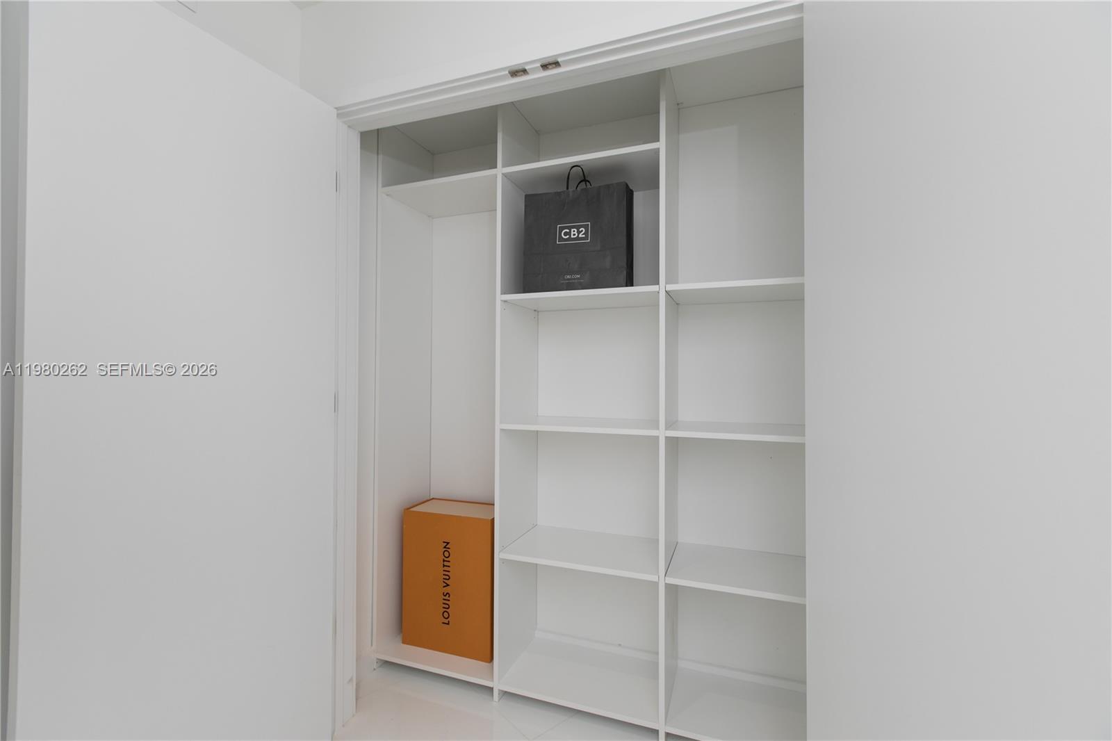 851 NE 1st Ave #3402, Miami FL 33132