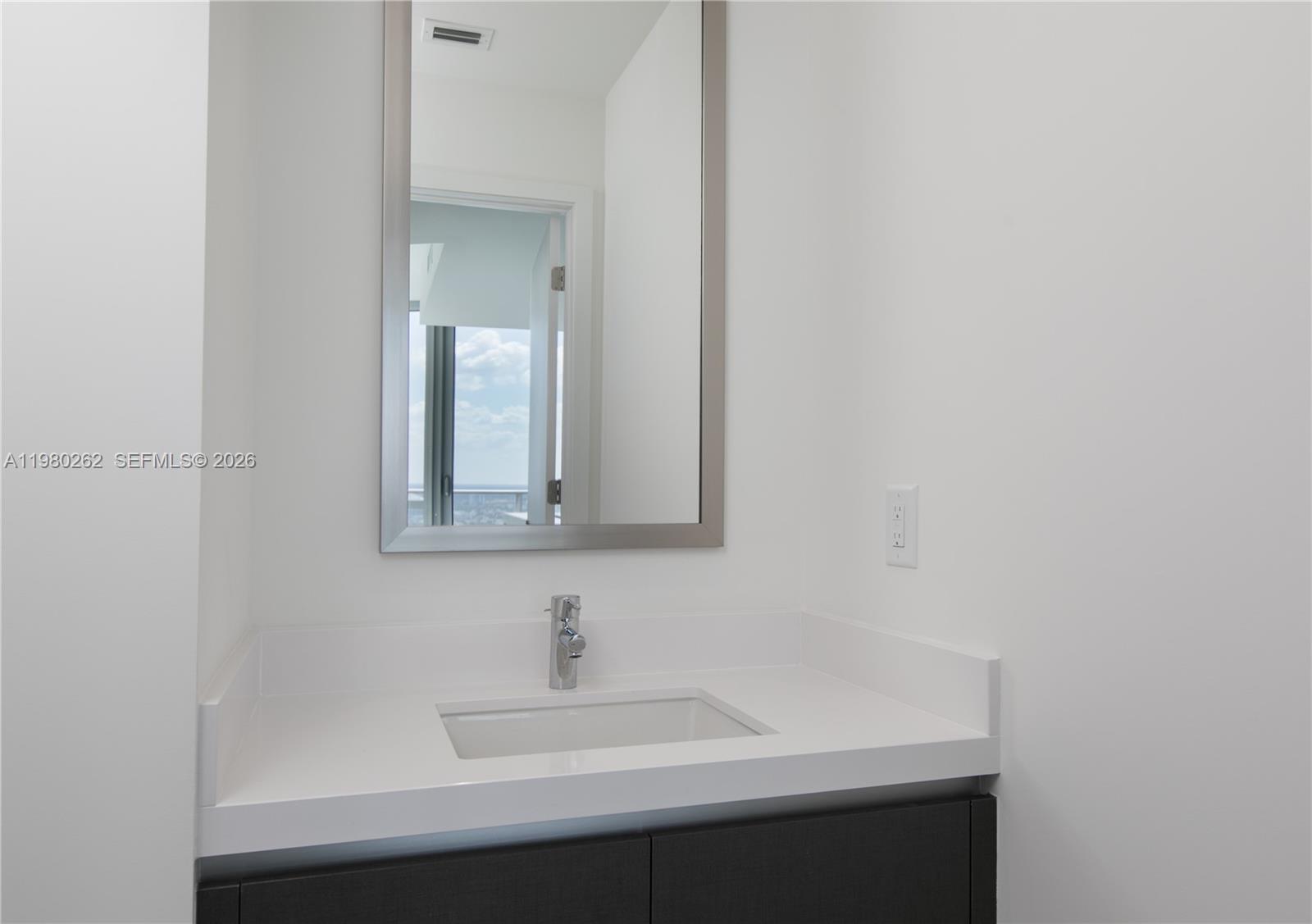 851 NE 1st Ave #3402, Miami FL 33132