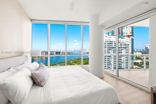 100 S Pointe Dr #1701, Miami Beach FL 33139