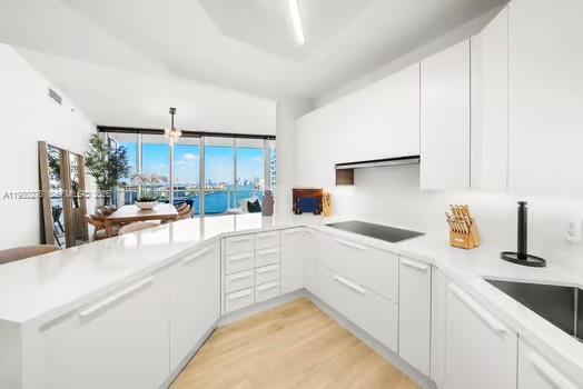 100 S Pointe Dr #1701, Miami Beach FL 33139