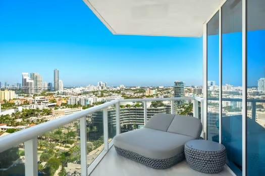 100 S Pointe Dr #1701, Miami Beach FL 33139