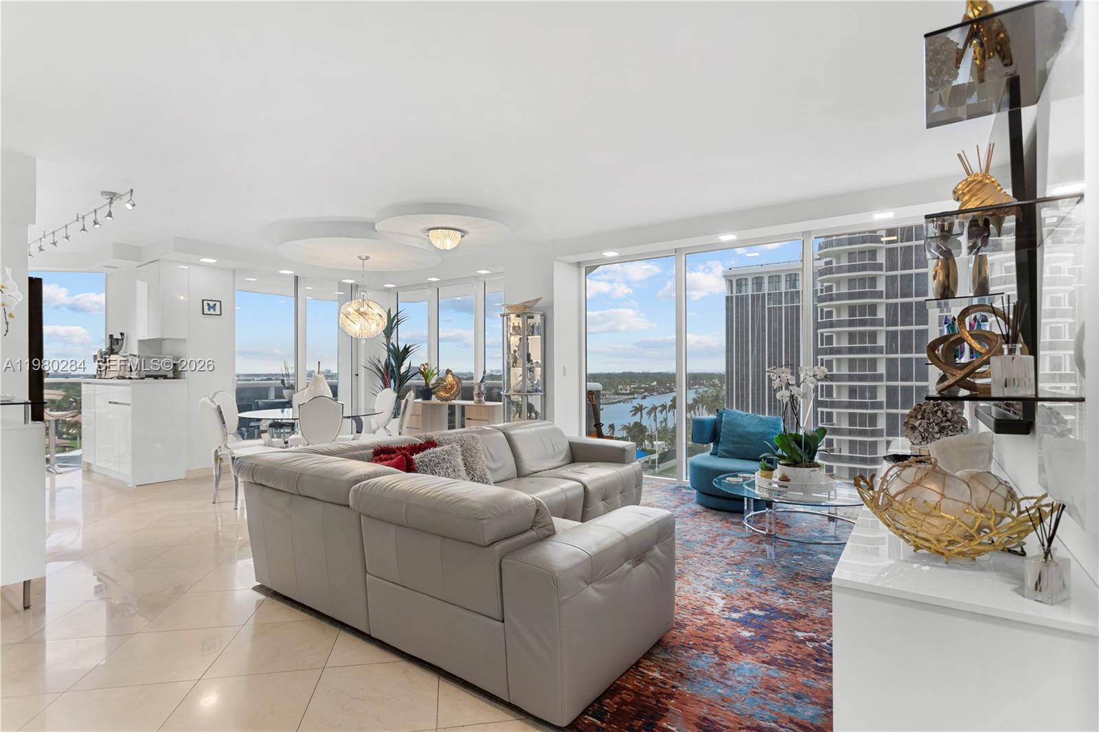 4775 Collins Ave #1007, Miami Beach FL 33140