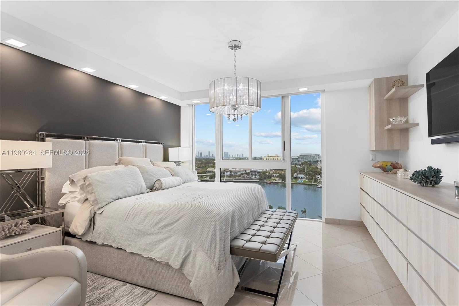 4775 Collins Ave #1007, Miami Beach FL 33140