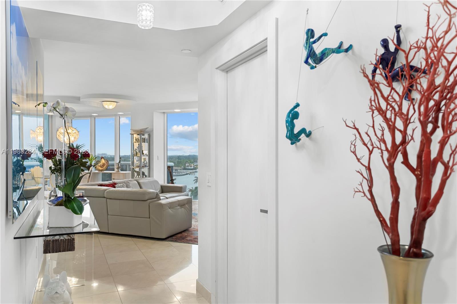 4775 Collins Ave #1007, Miami Beach FL 33140