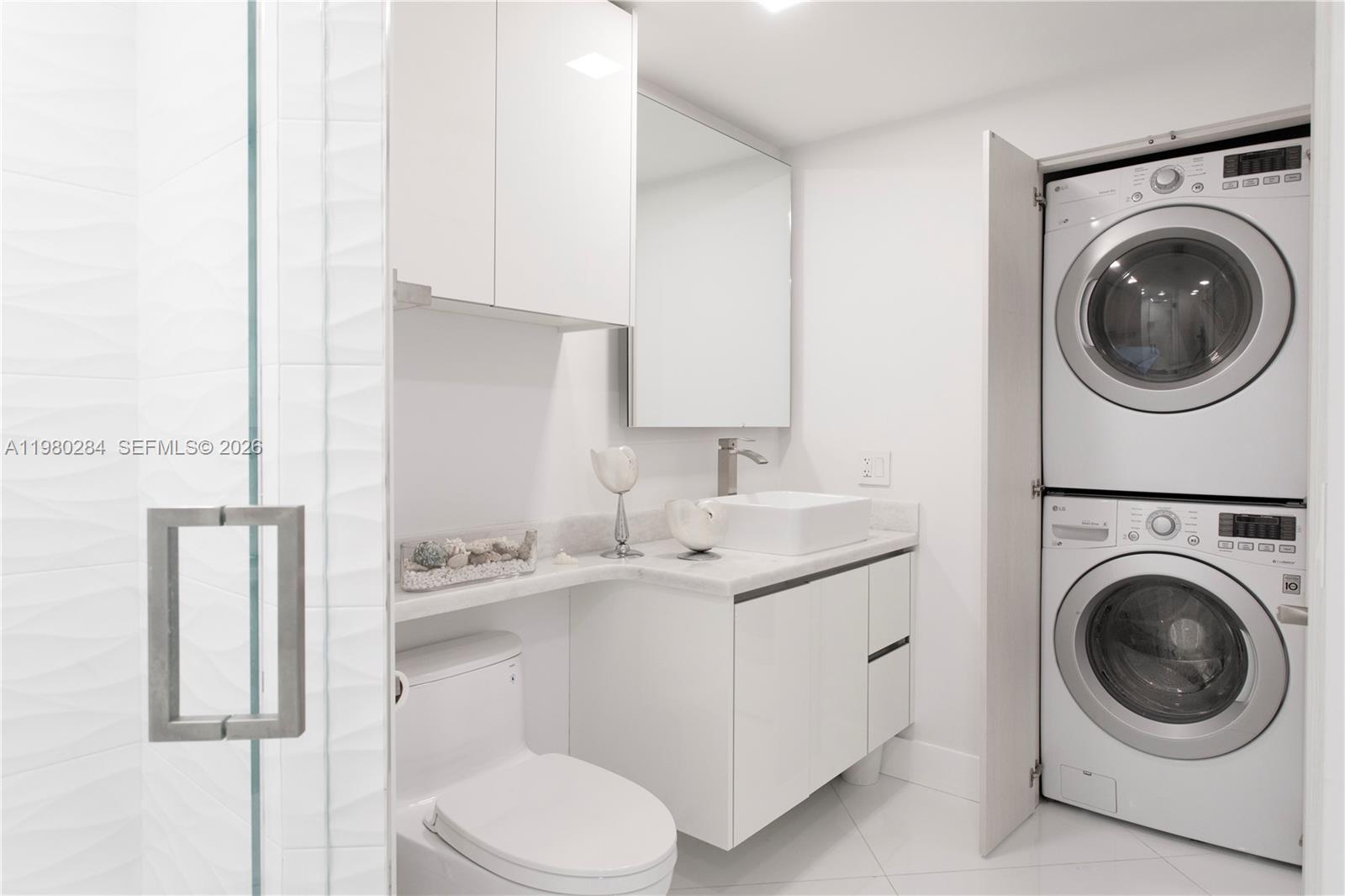 4775 Collins Ave #1007, Miami Beach FL 33140