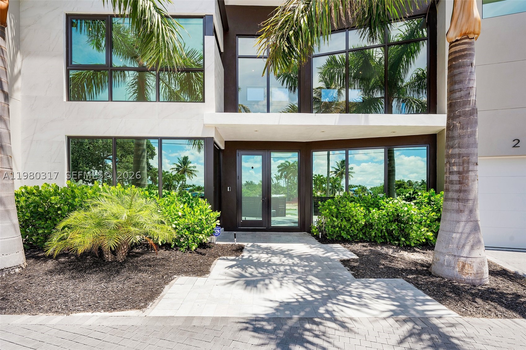 2500 Middle River Dr, Fort Lauderdale FL 33305