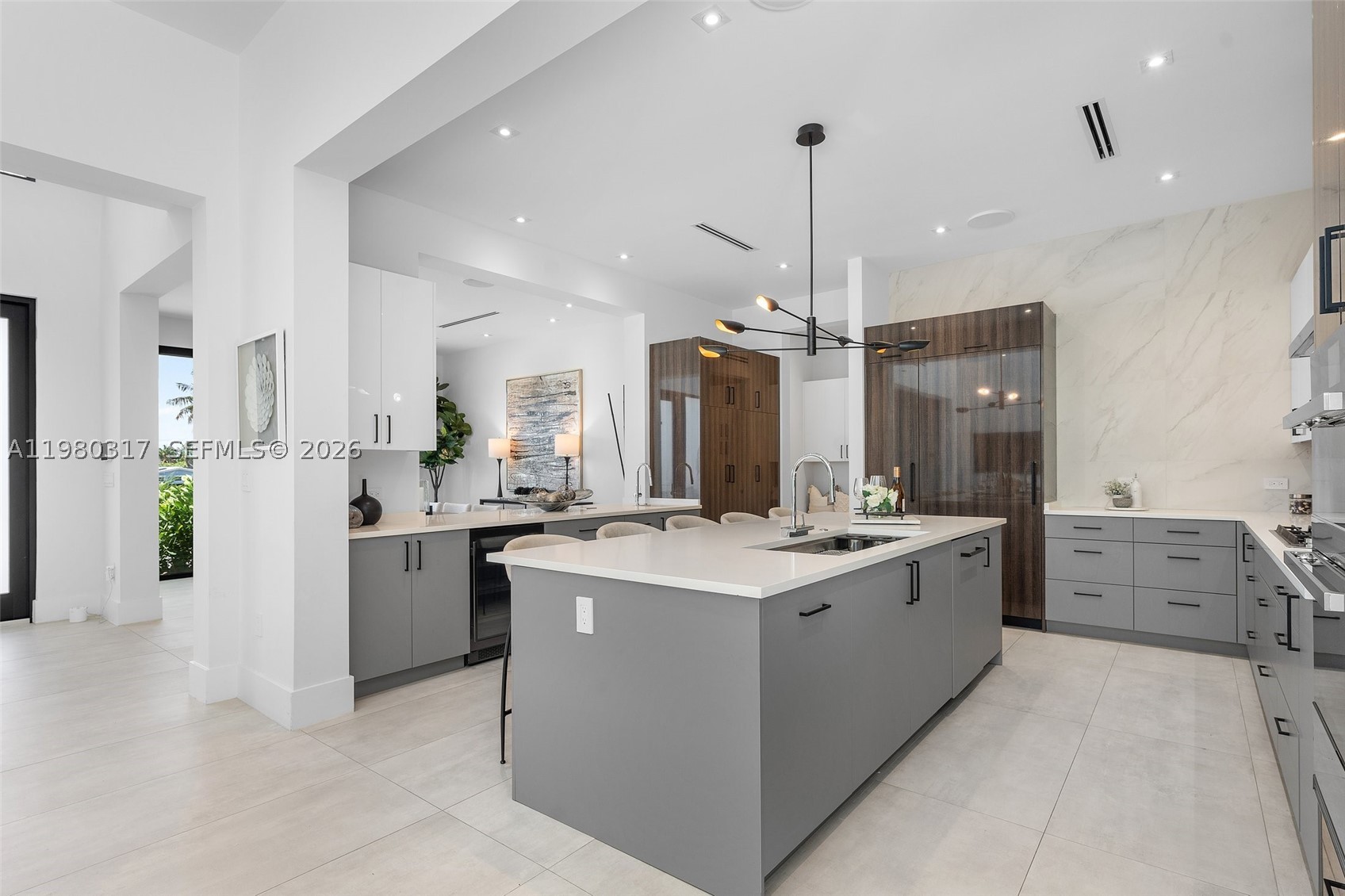 2500 Middle River Dr, Fort Lauderdale FL 33305