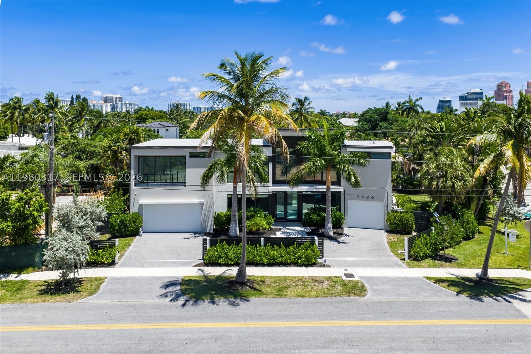 2500 Middle River Dr, Fort Lauderdale FL 33305