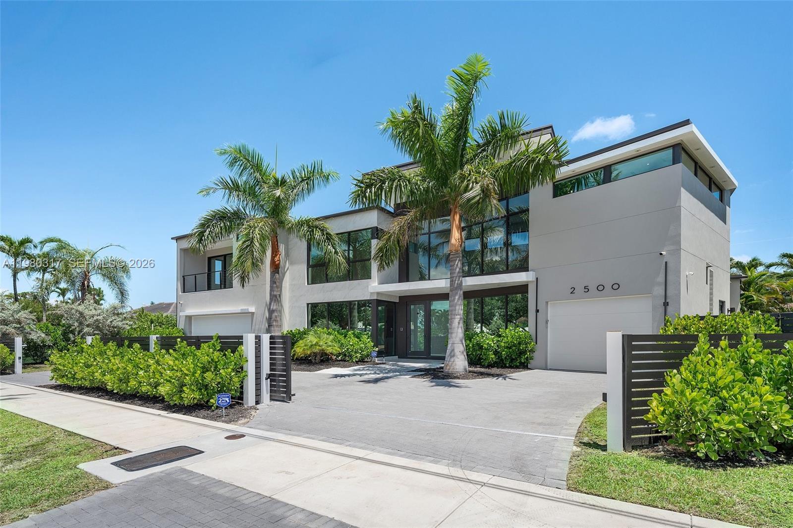 2500 Middle River Dr, Fort Lauderdale FL 33305