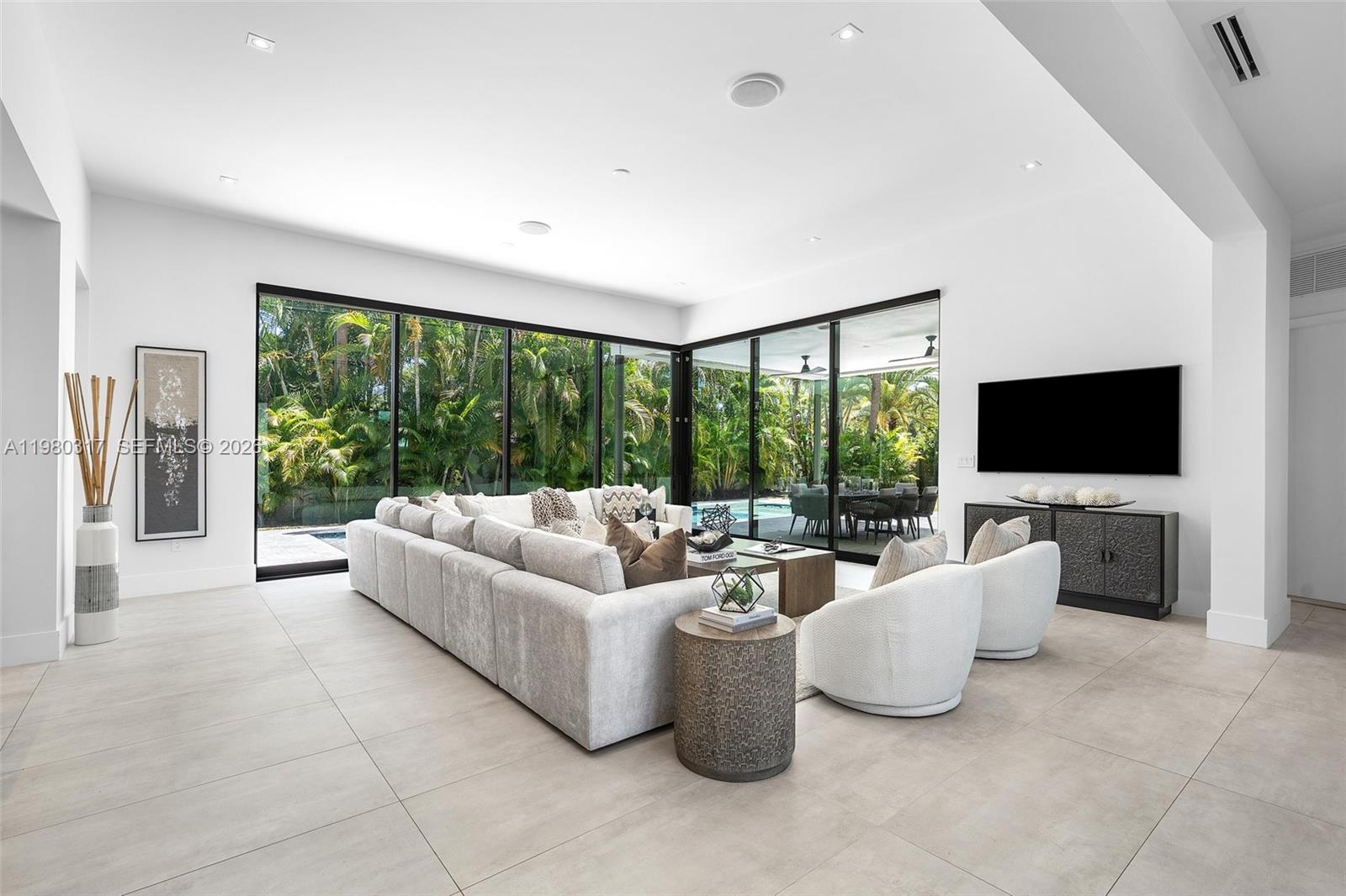 2500 Middle River Dr, Fort Lauderdale FL 33305
