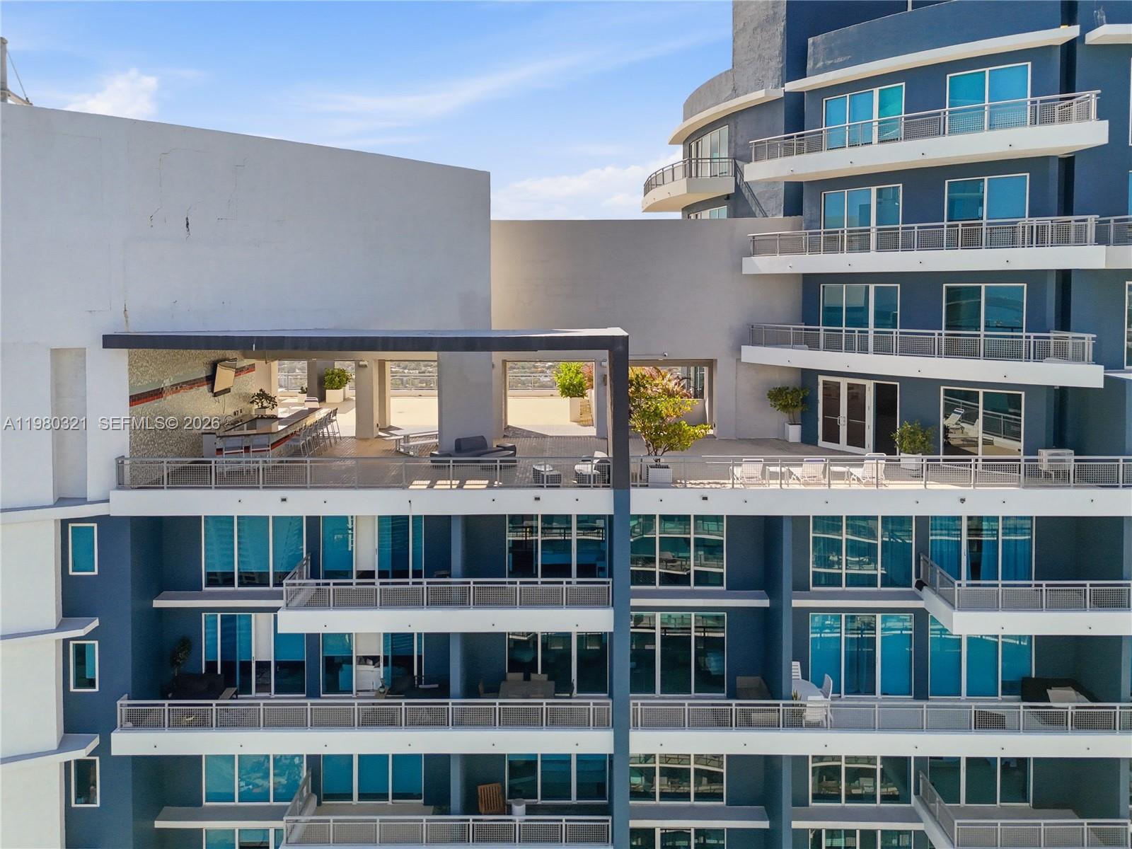 60 SW 13th St #4414, Miami FL 33130