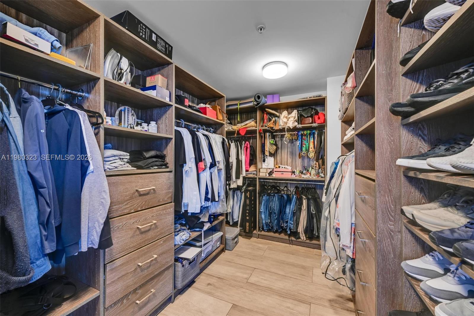 17111 Biscayne Blvd #207, North Miami Beach FL 33160