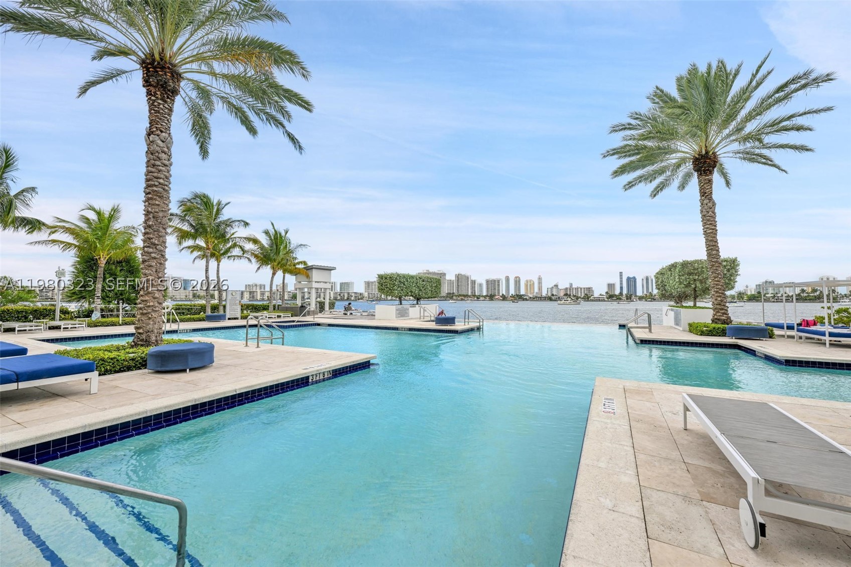 17111 Biscayne Blvd #207, North Miami Beach FL 33160