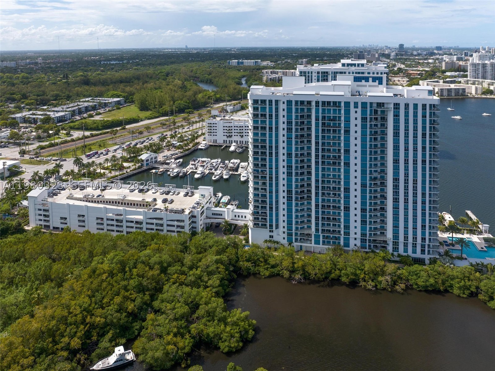 17111 Biscayne Blvd #207, North Miami Beach FL 33160