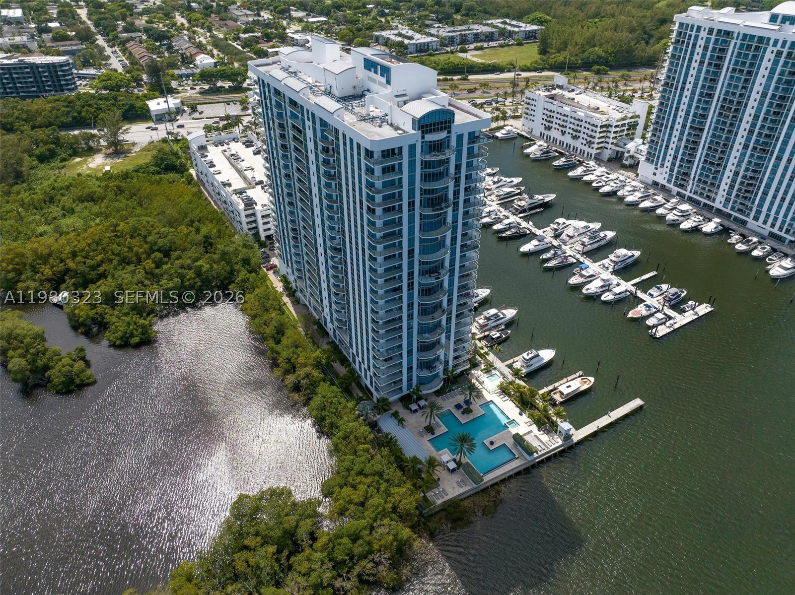 17111 Biscayne Blvd #207, North Miami Beach FL 33160