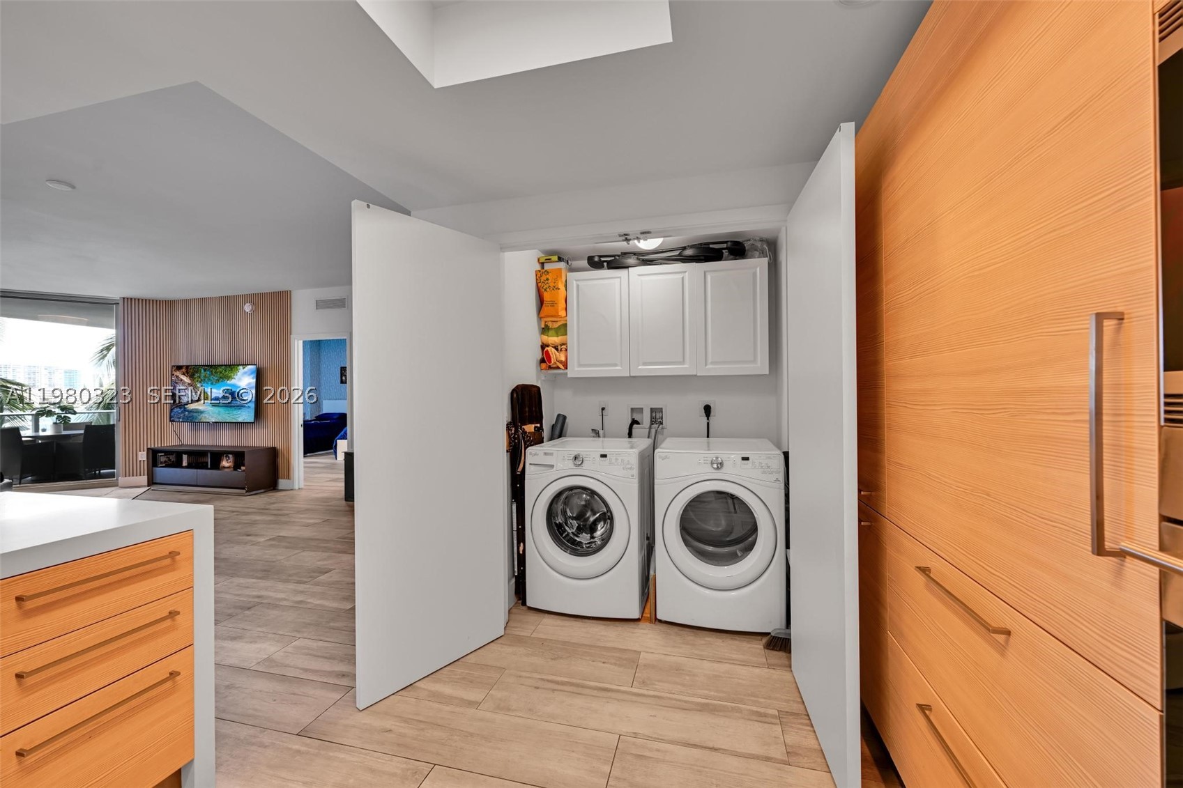 17111 Biscayne Blvd #207, North Miami Beach FL 33160