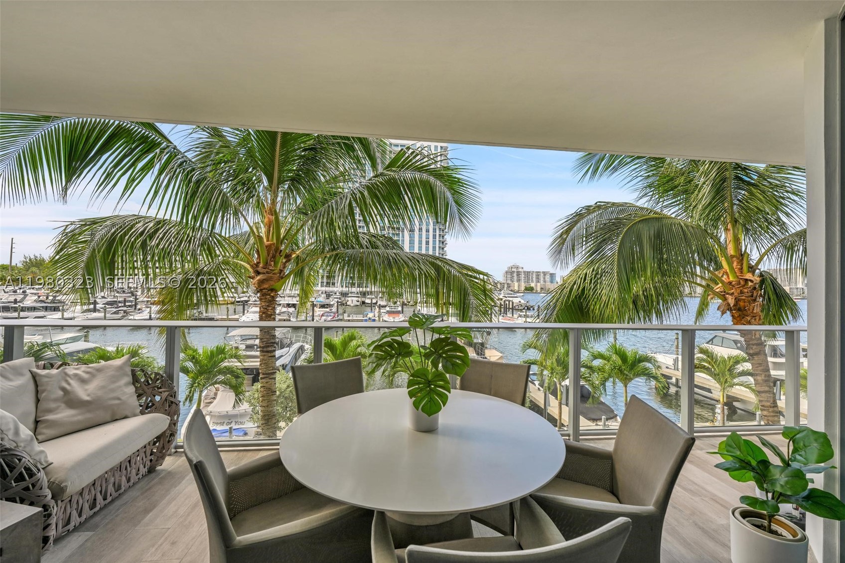 17111 Biscayne Blvd #207, North Miami Beach FL 33160