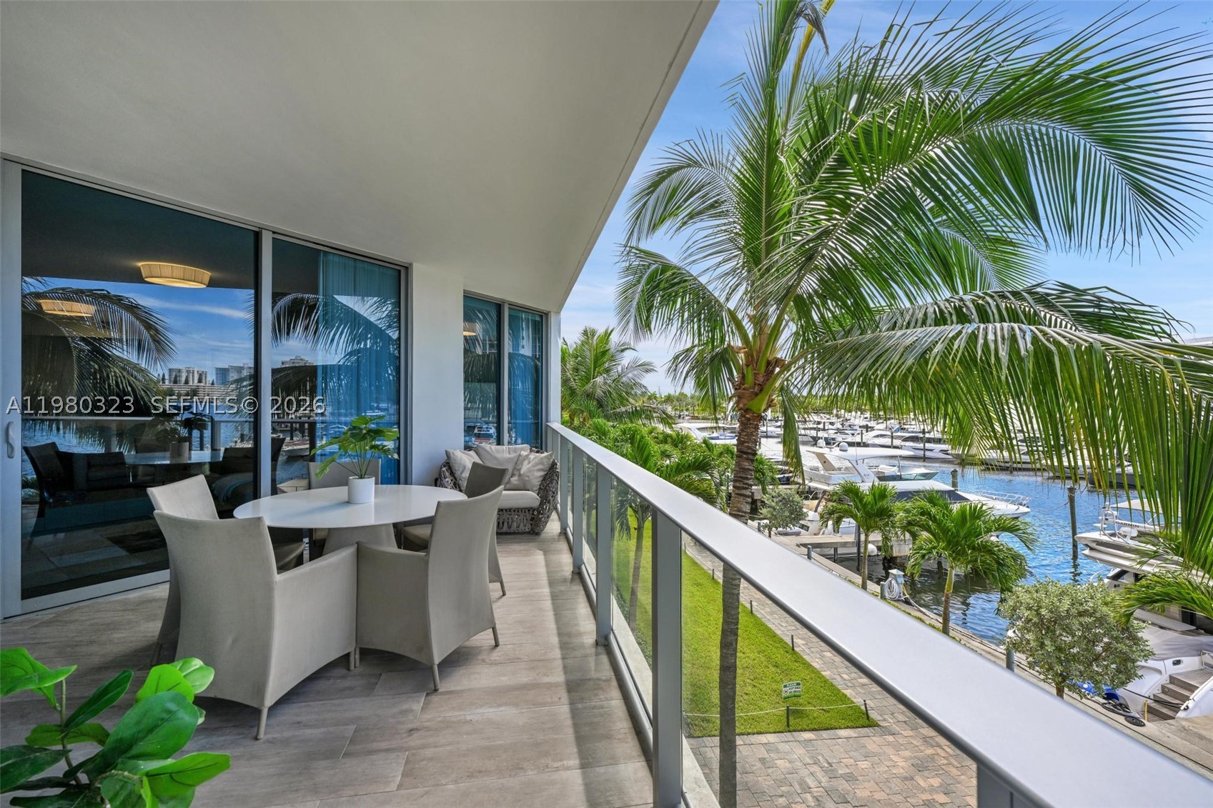 17111 Biscayne Blvd #207, North Miami Beach FL 33160