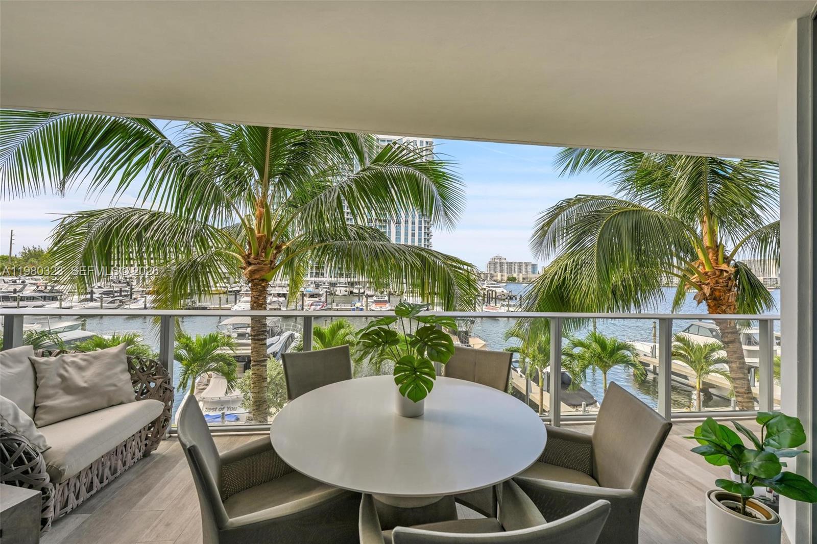 17111 Biscayne Blvd #207, North Miami Beach FL 33160