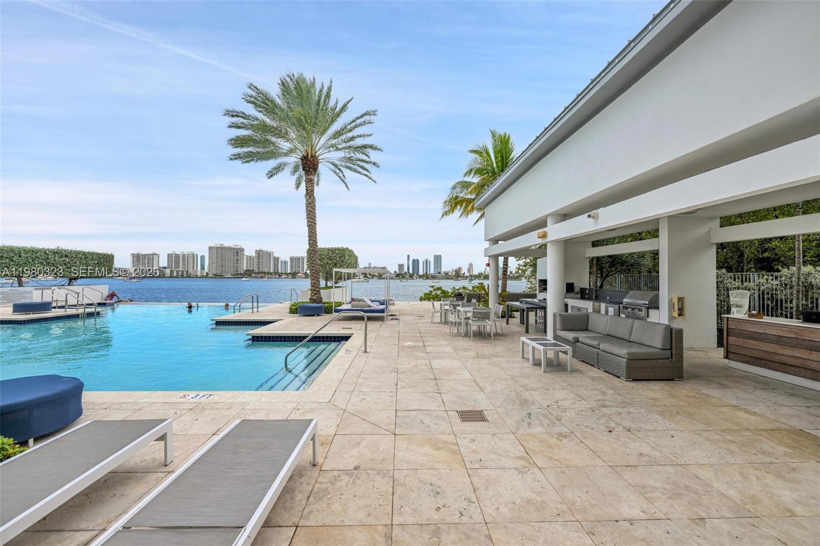 17111 Biscayne Blvd #207, North Miami Beach FL 33160
