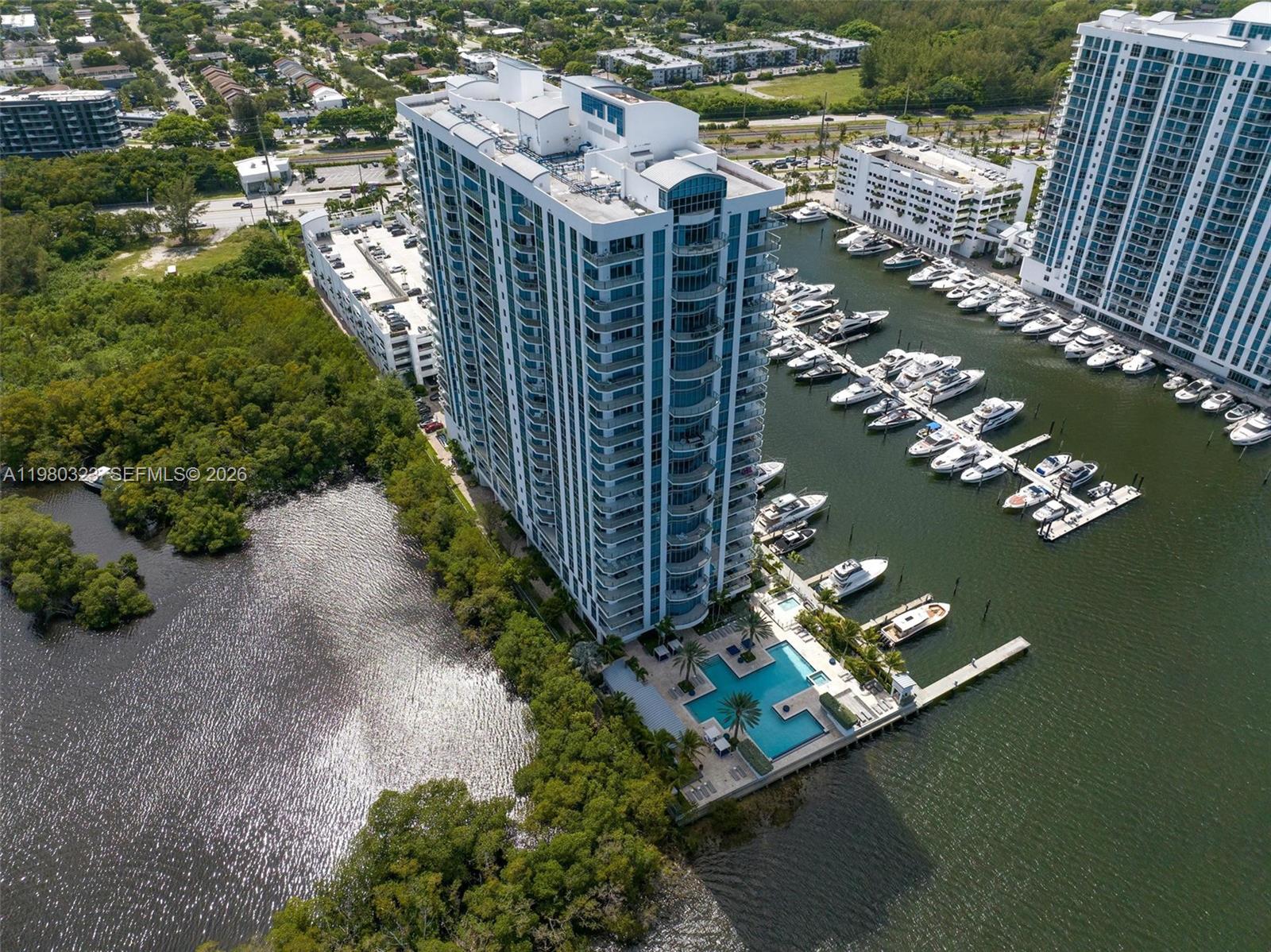 17111 Biscayne Blvd #207, North Miami Beach FL 33160