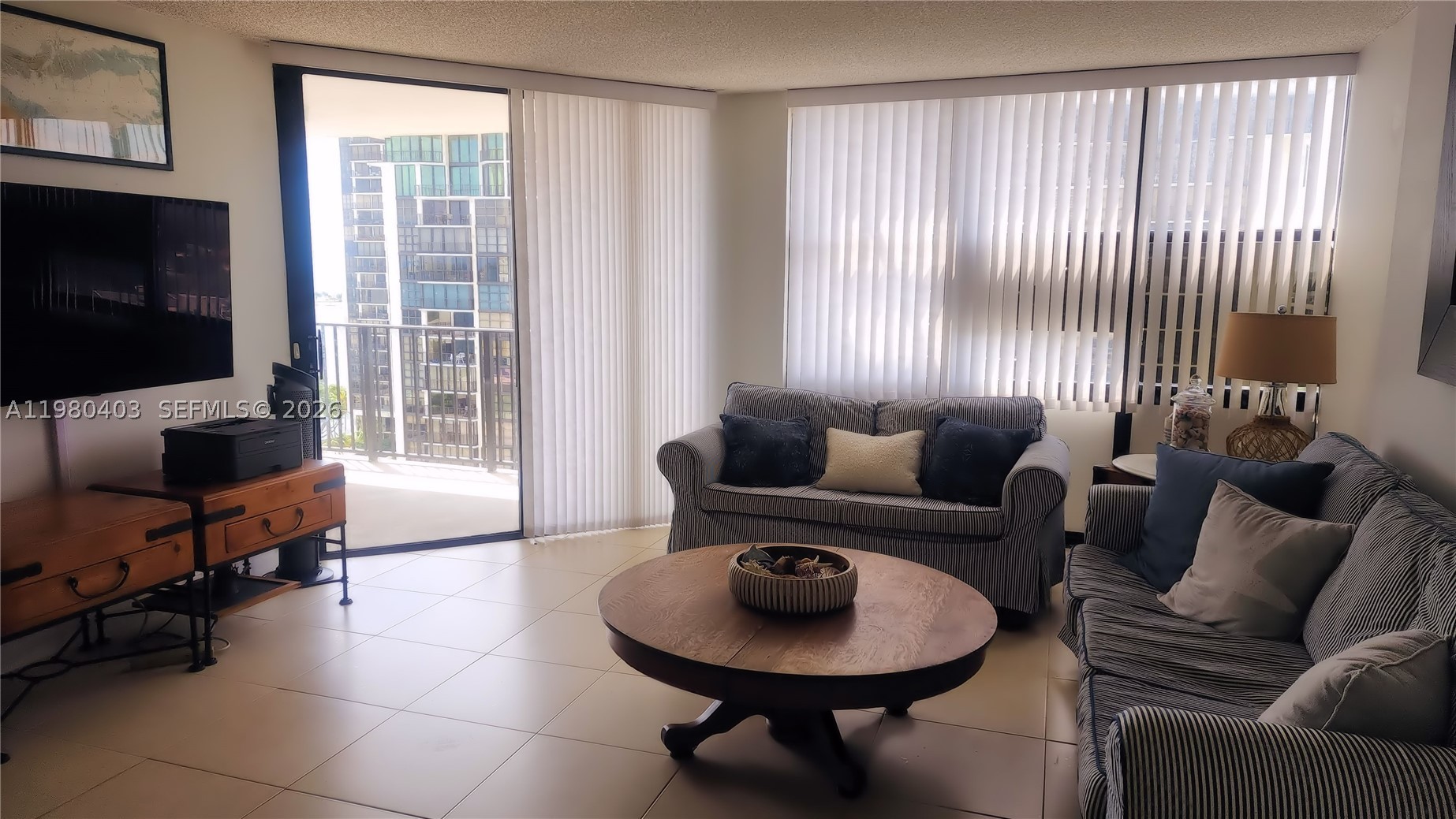 1901 Brickell Ave #B1407, Miami FL 33129