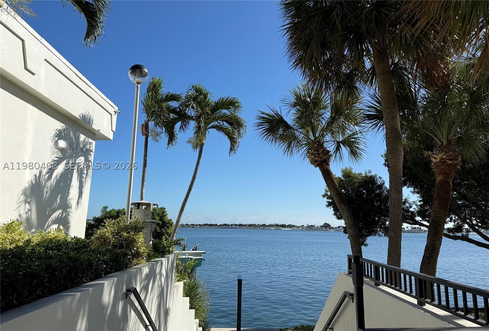 1901 Brickell Ave #B1407, Miami FL 33129