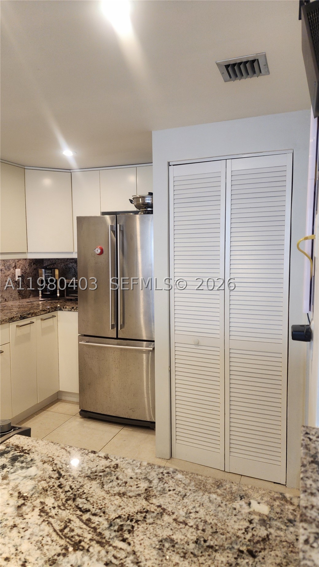 1901 Brickell Ave #B1407, Miami FL 33129