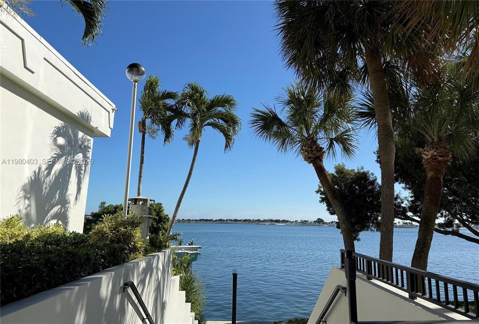 1901 Brickell Ave #B1407, Miami FL 33129